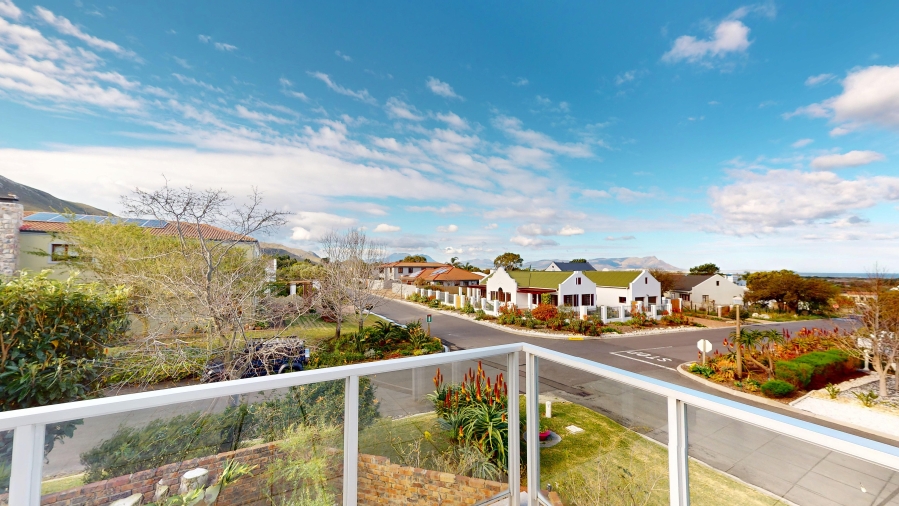 3 Bedroom Property for Sale in Heuningkloof Western Cape